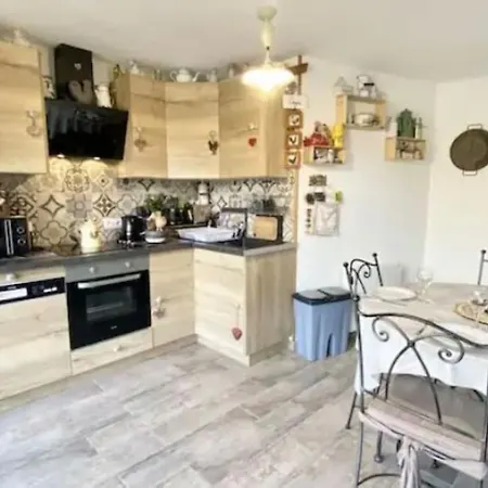 Les Anatidés, Hébergement de vacances *